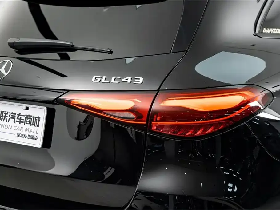 Mercedes-Benz GLC AMG — фото 2