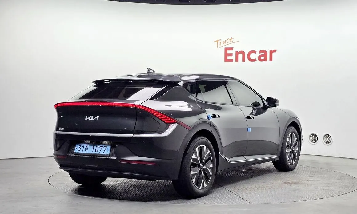 Kia EV6 2023 из KR, фото 8
