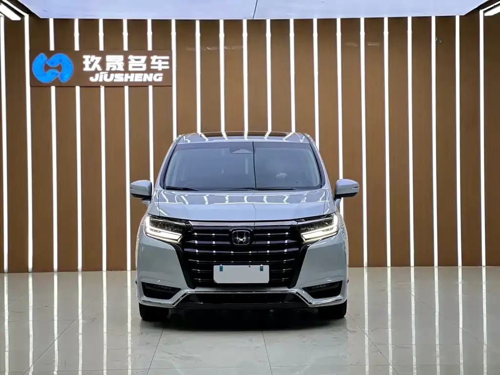 Honda Elysion 2024 из CN, фото 3