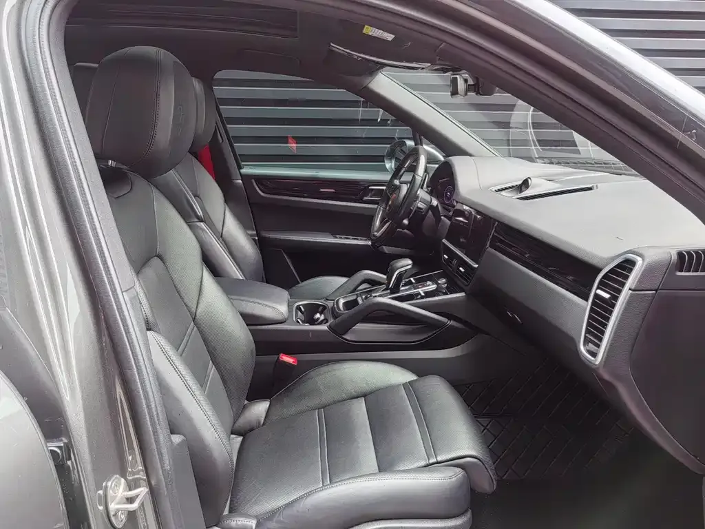Porsche Cayenne 2022 из CN, фото 9