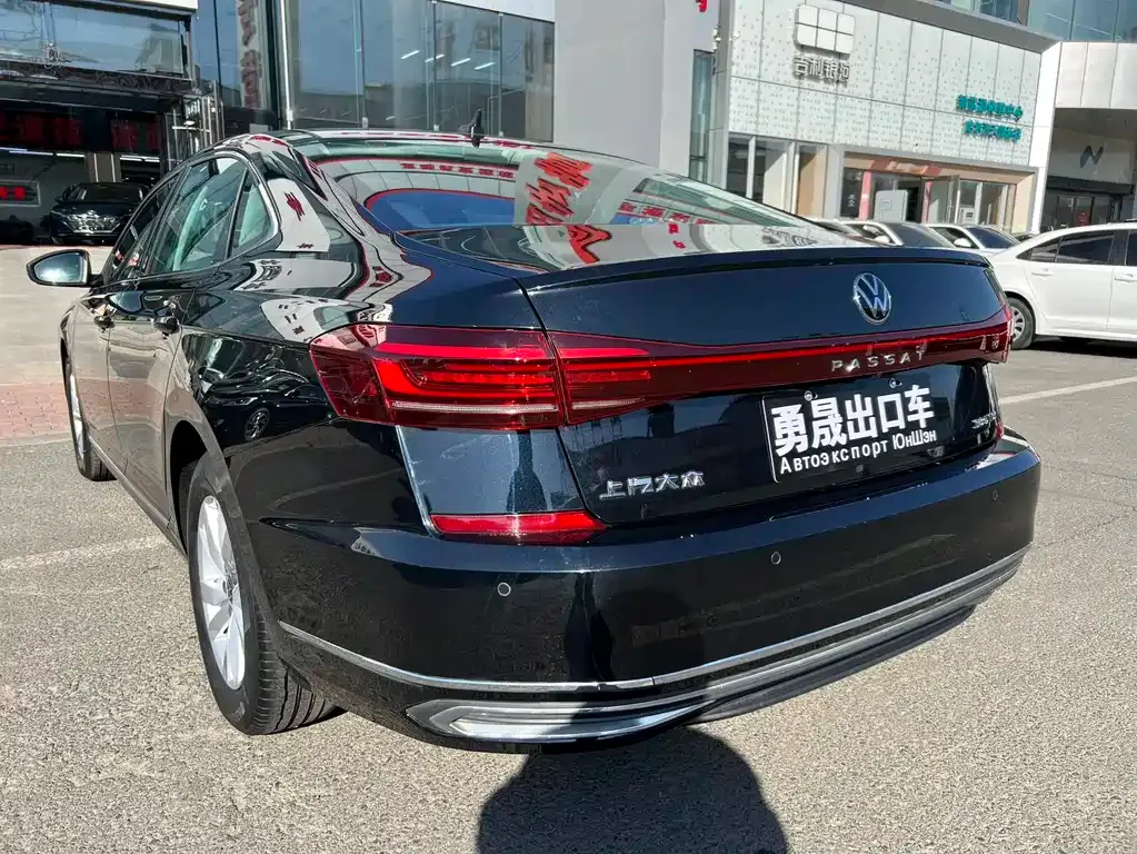 Volkswagen Passat — фото 4