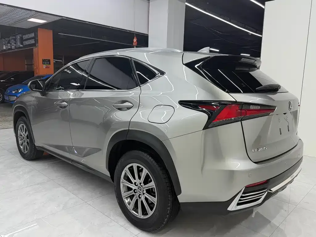 Lexus NX — фото 4