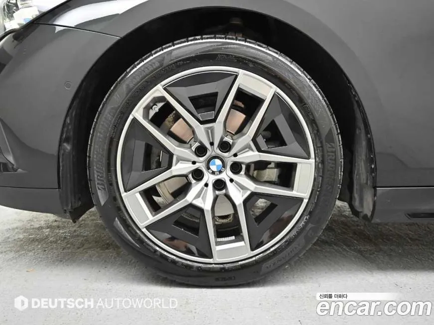 BMW 5-Series 2024 из KR, фото 6