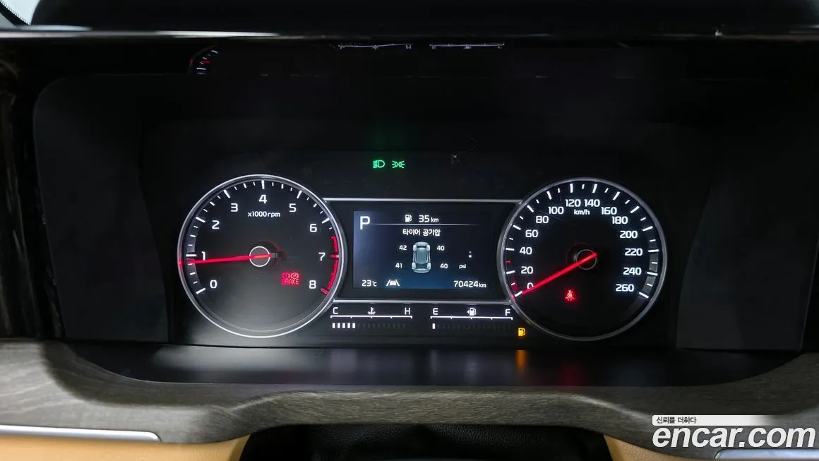 Kia Sorento — фото 4