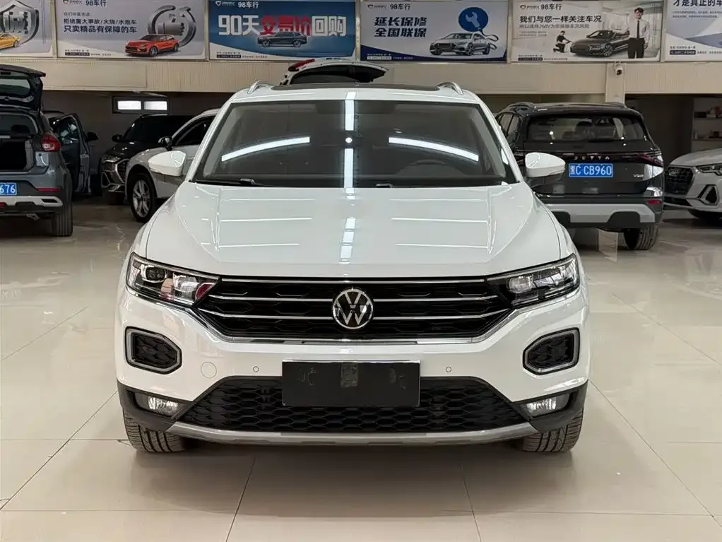 Volkswagen T-Roc — фото 8