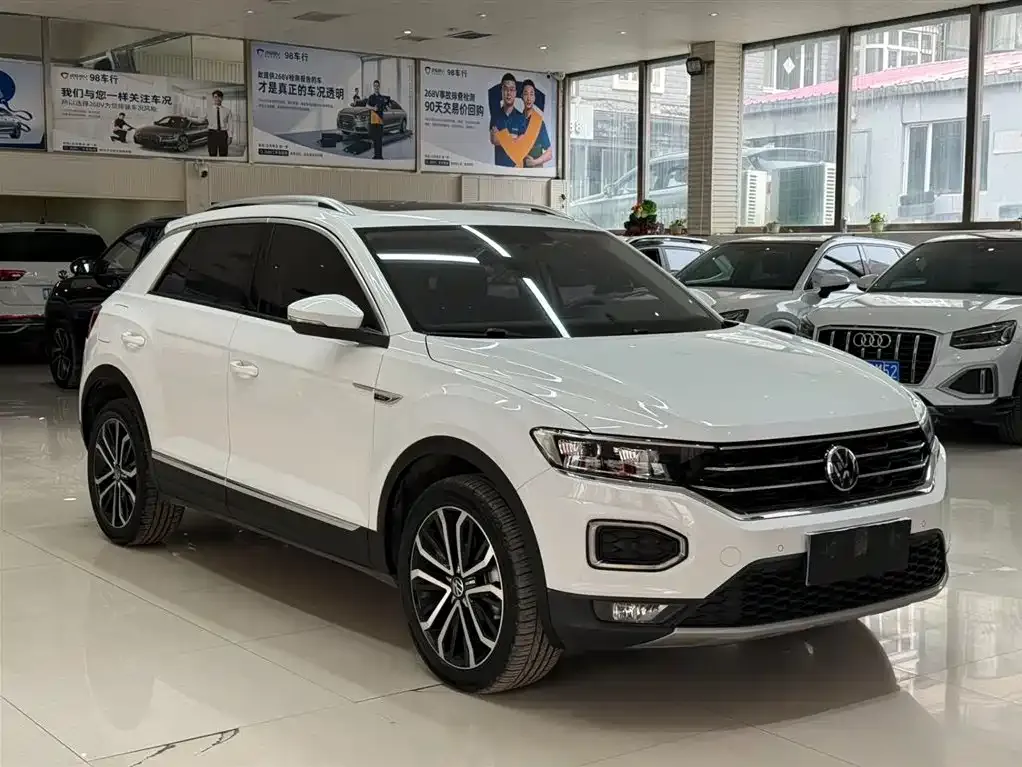 Volkswagen T-Roc — фото 7
