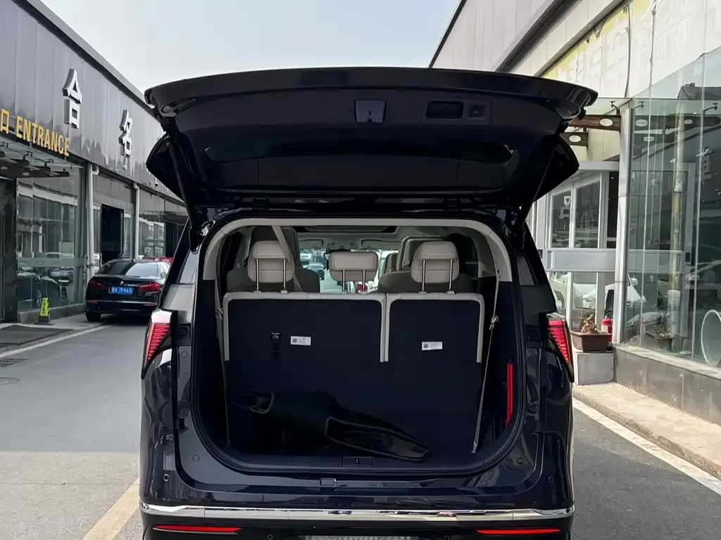 Buick GL8 Hybrid — фото 3