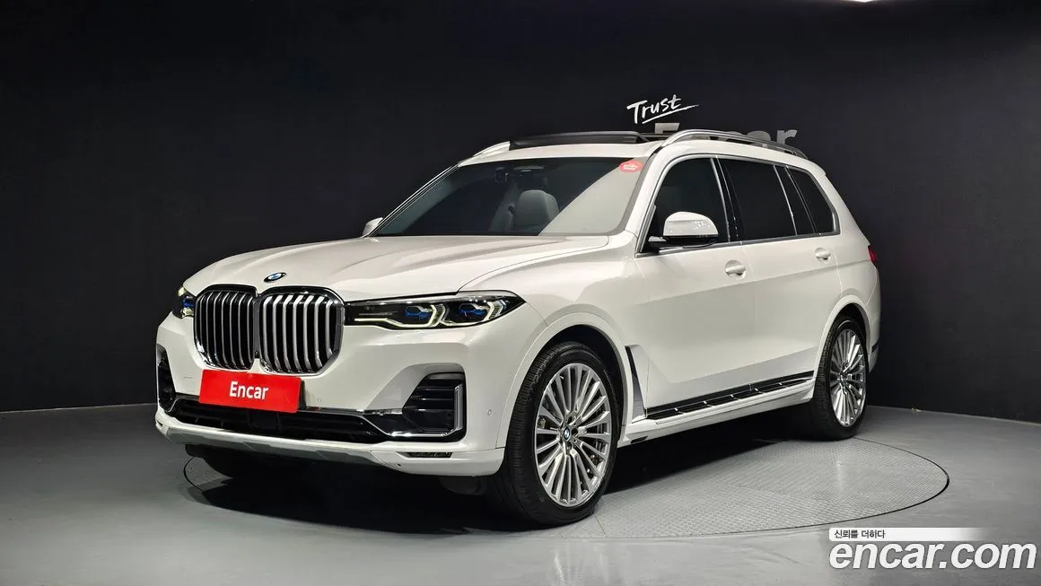 BMW X7 — фото 1