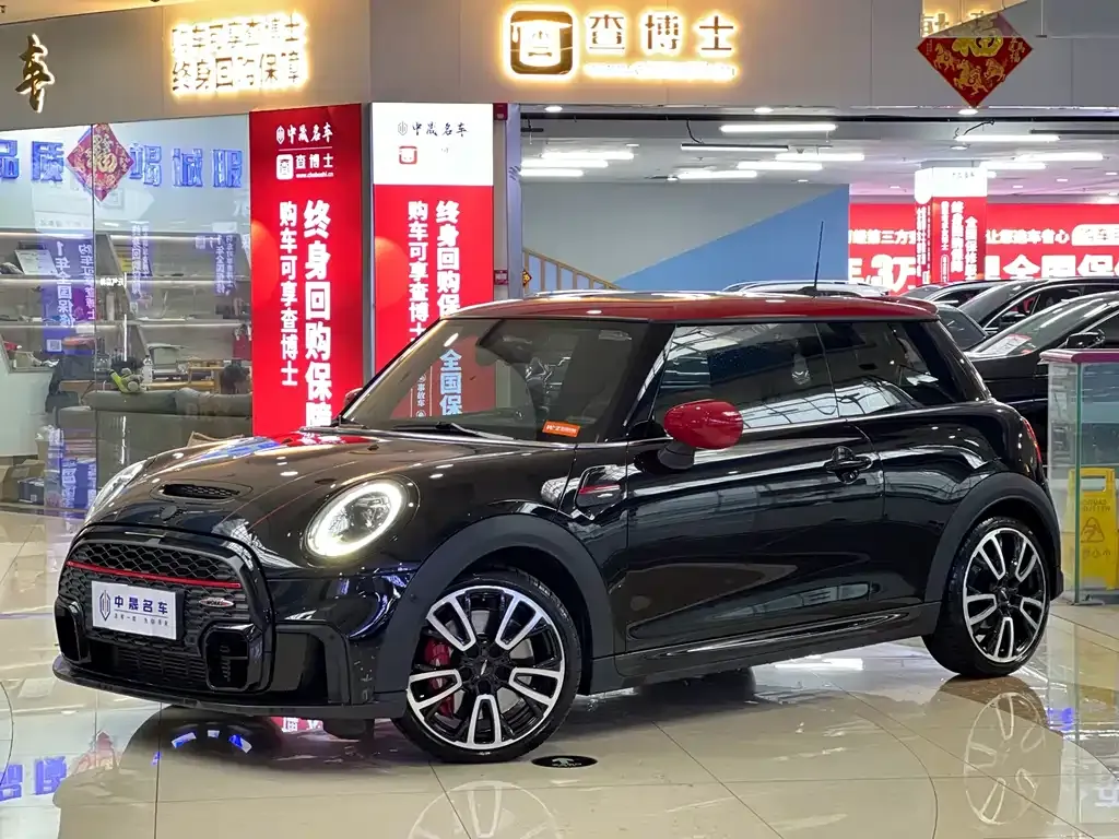 MINI JCW (John Cooper Works)