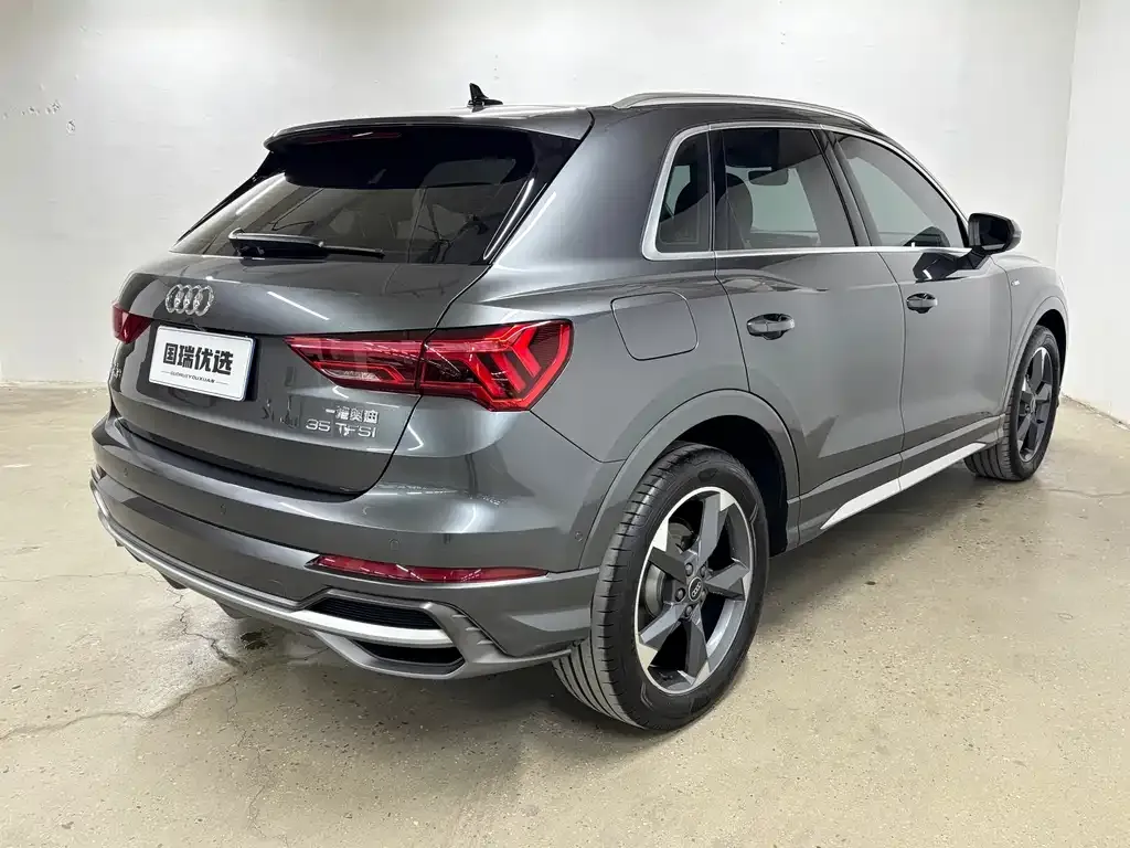 Audi Q3 — фото 6