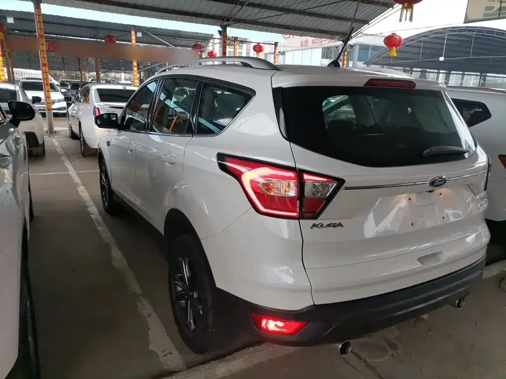 Ford Kuga 2021 из CN, фото 6