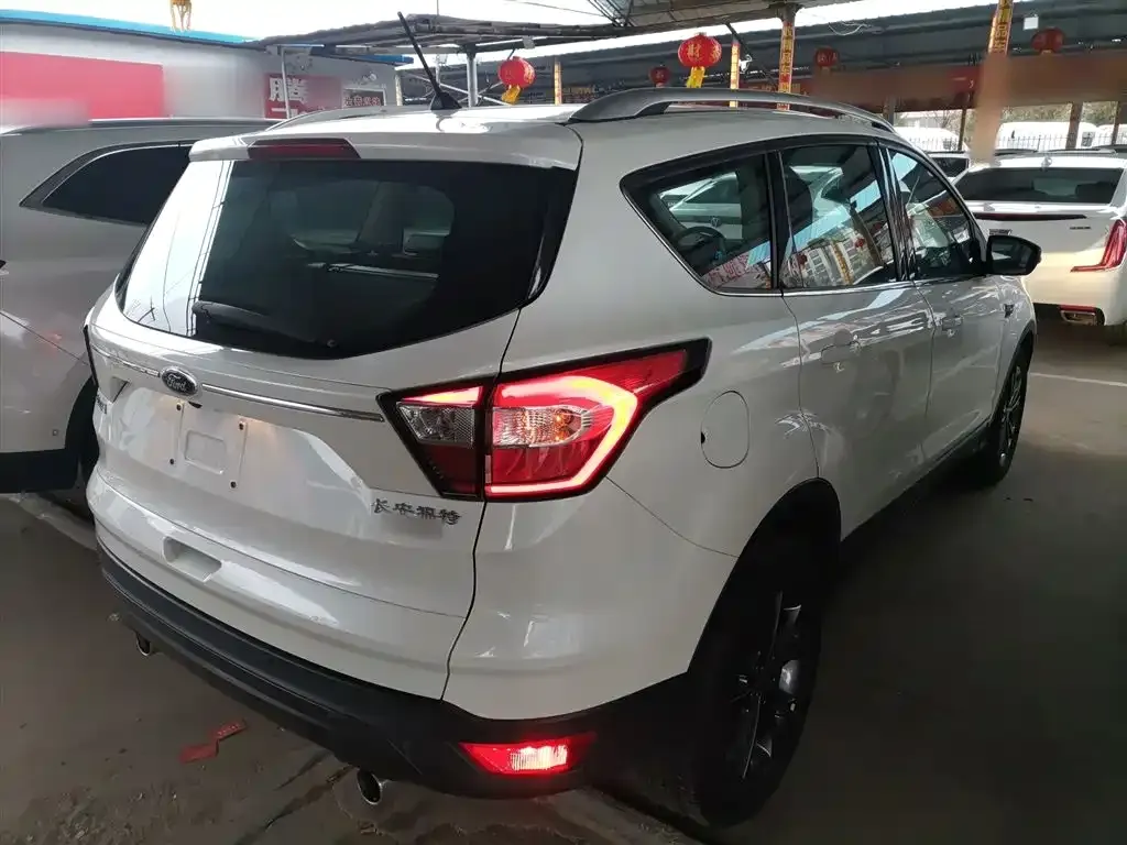 Ford Kuga 2021 из CN, фото 5