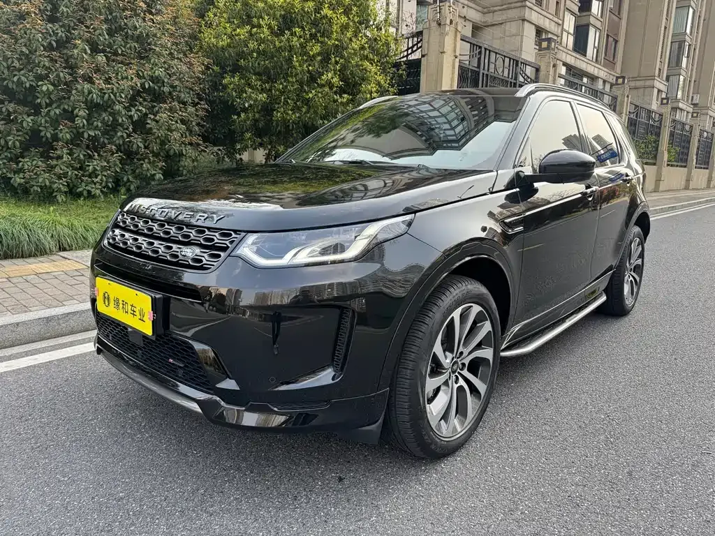 Land Rover Discovery Sport — фото 1