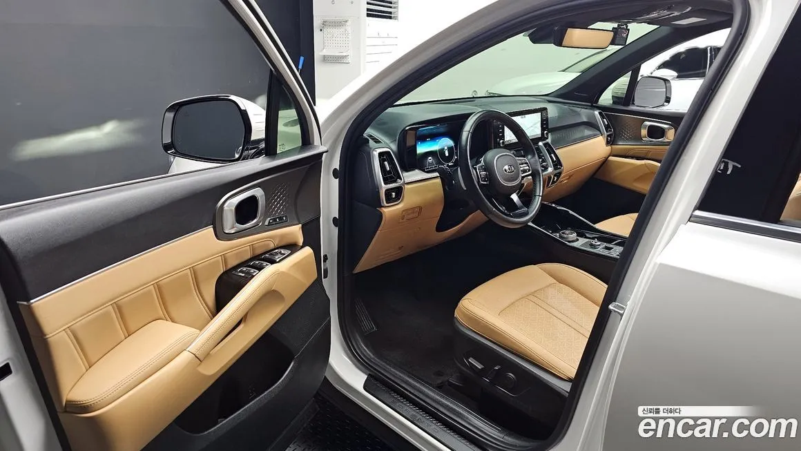 Kia Sorento — фото 7