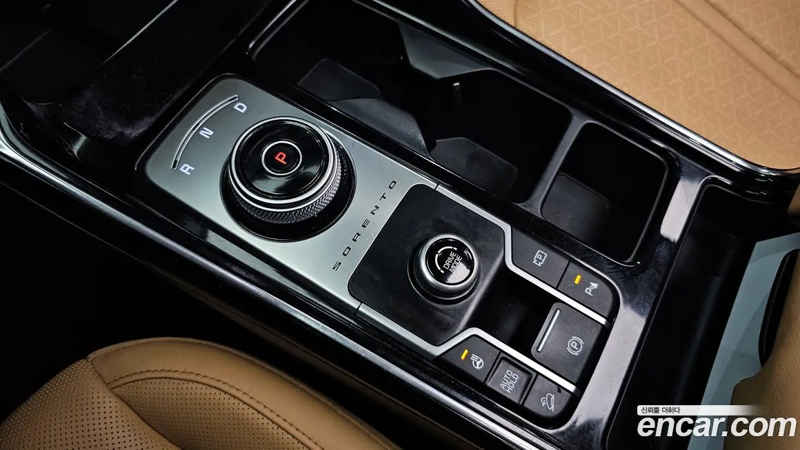 Kia Sorento — фото 8