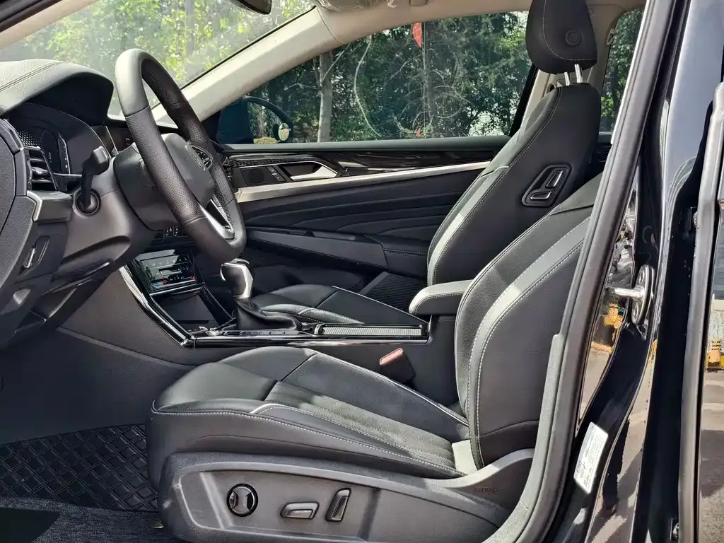 Volkswagen Passat — фото 9