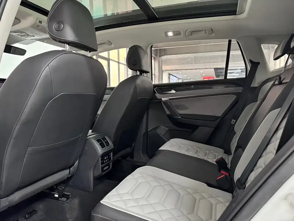 Volkswagen Tayron 2023 из CN, фото 9