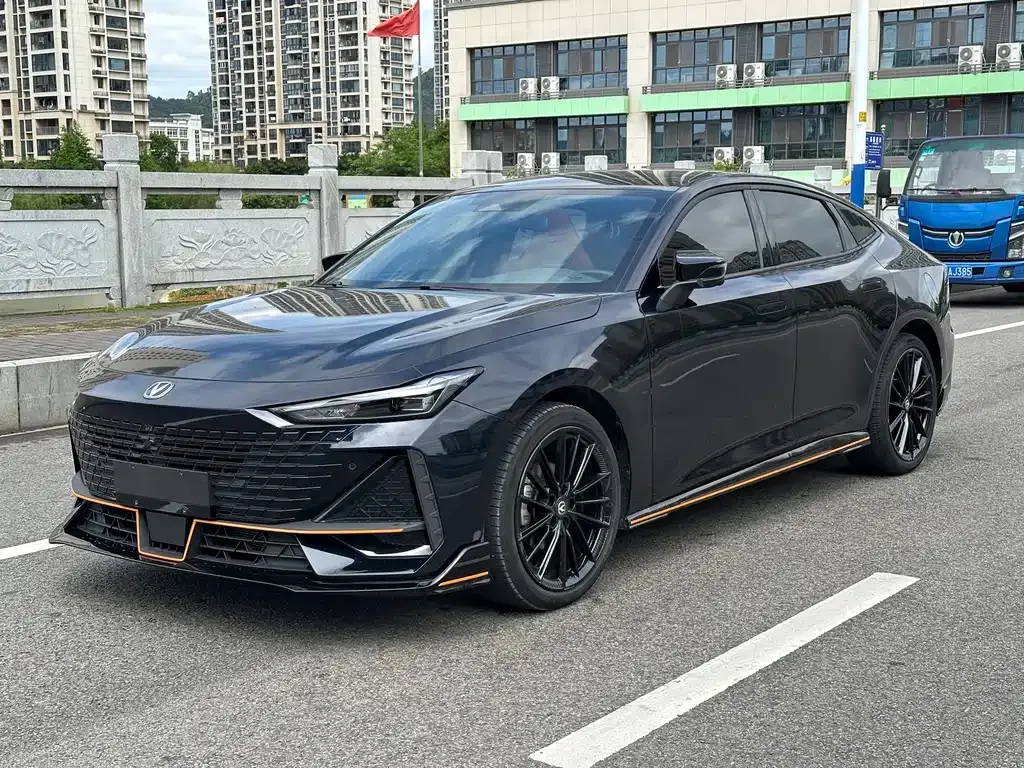 Changan UNI-V 2023 из CN, фото 1