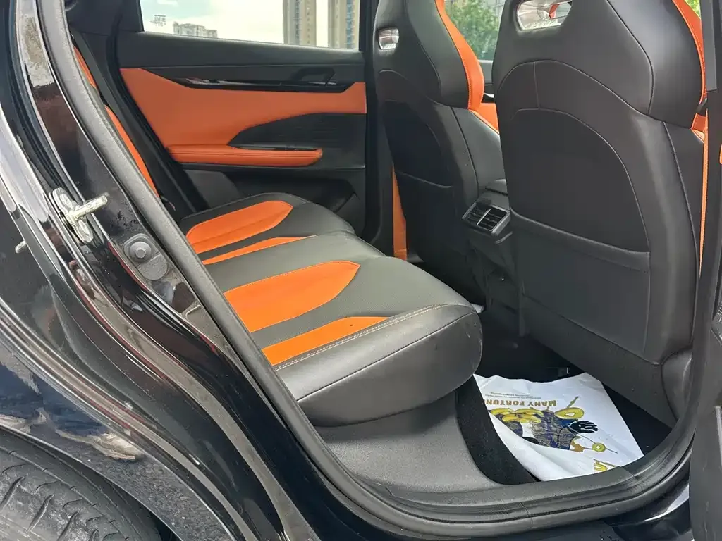 Changan UNI-V 2023 из CN, фото 2