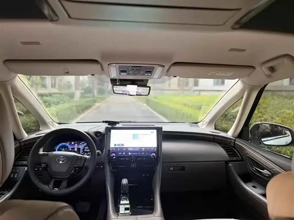 Toyota Alphard 2024 из CN, фото 2