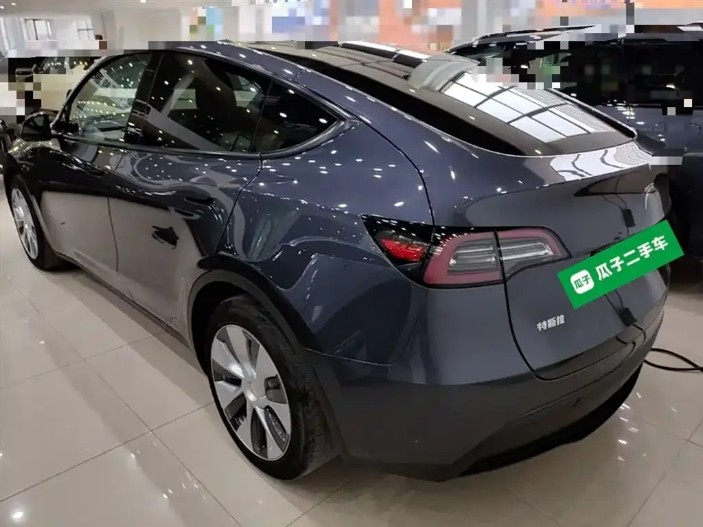 Tesla Model Y — фото 6