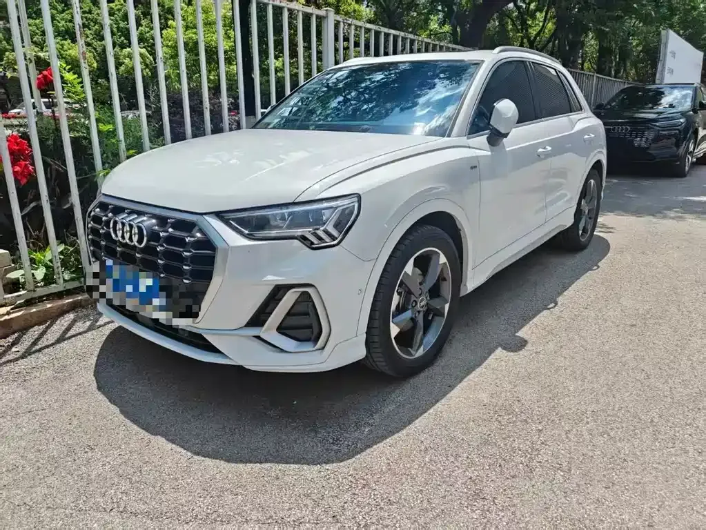 Audi Q3 2023 из CN, фото 1