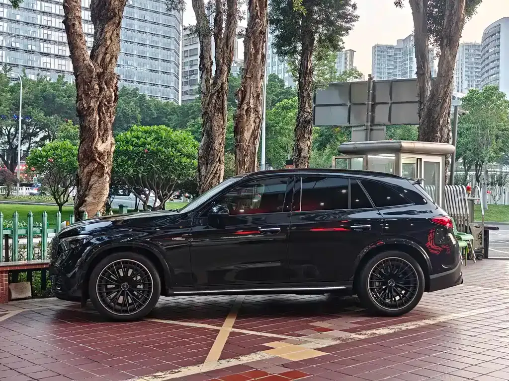 Mercedes-Benz GLC AMG — фото 8