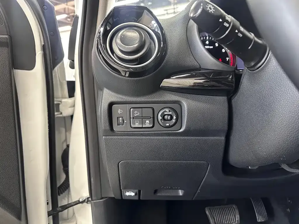 Kia KX1 — фото 8