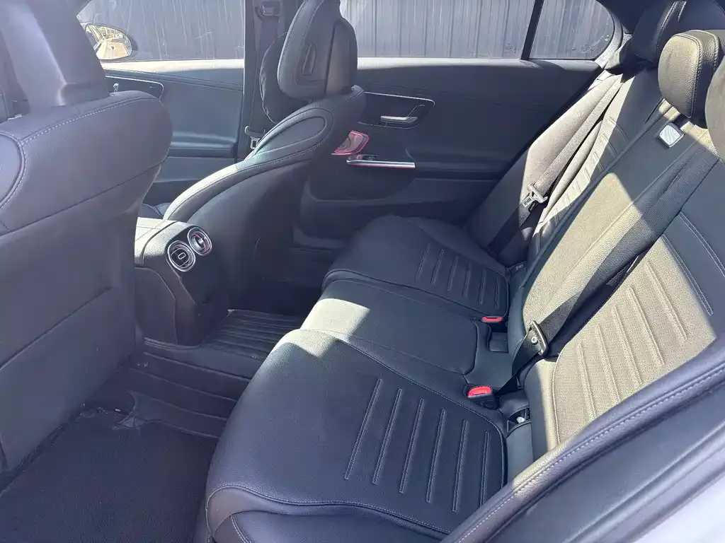 Mercedes-Benz C-Class 2023 из CN, фото 7