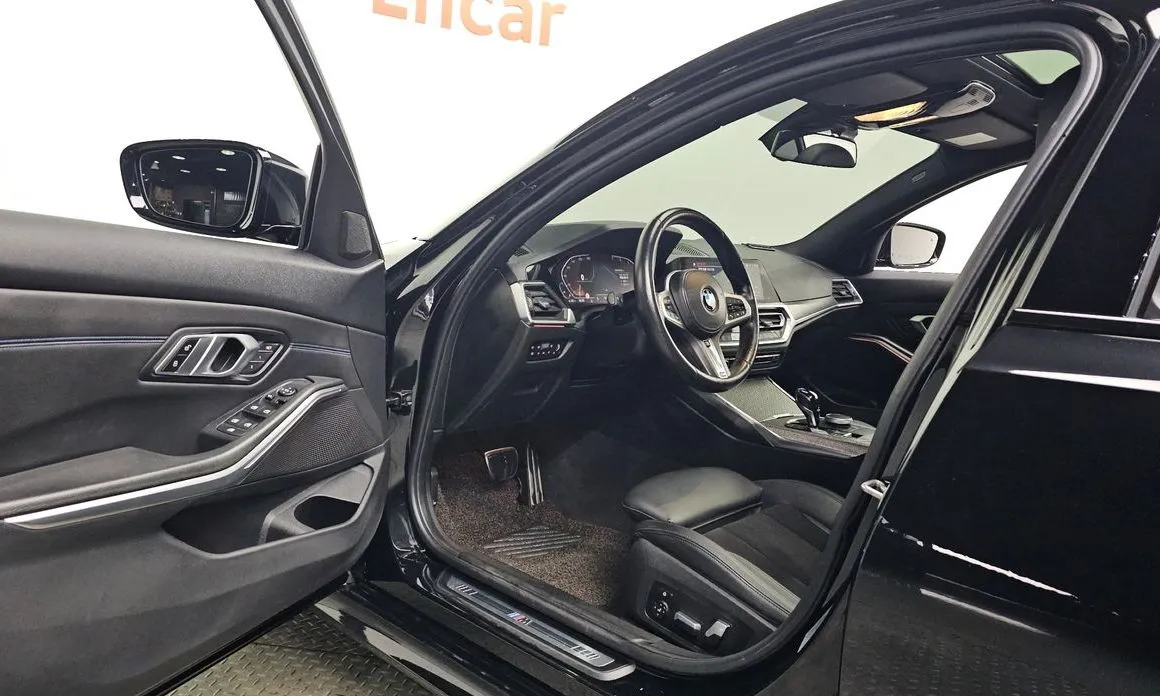 BMW 3-Series 2021 из KR, фото 6