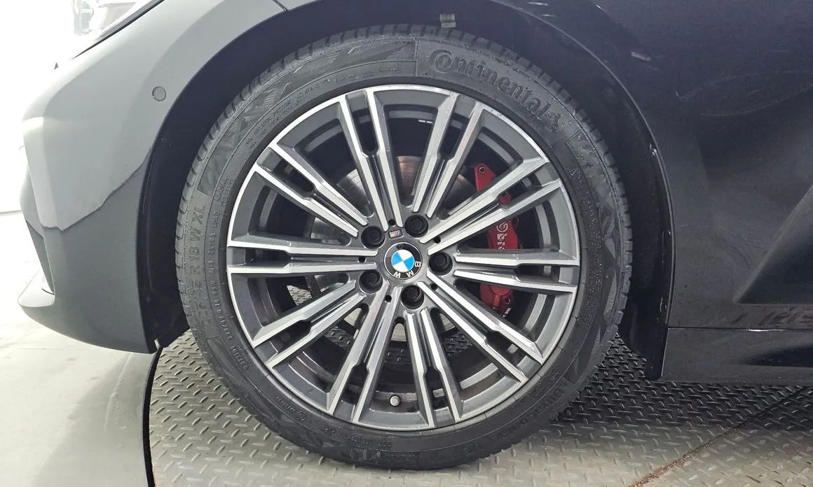 BMW 3-Series 2021 из KR, фото 9