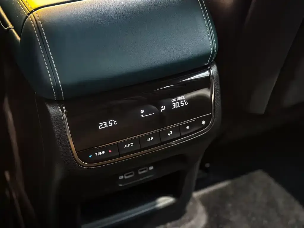 GAC Motor Trumpchi GS8 — фото 2