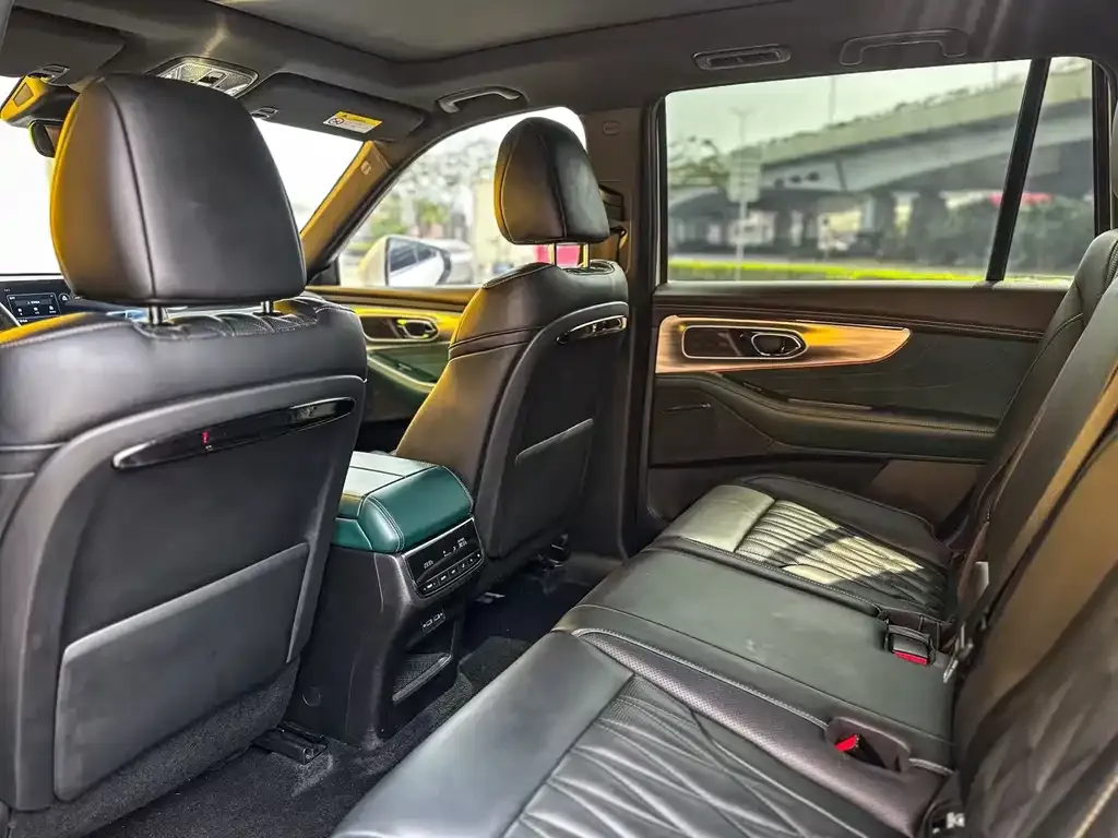 GAC Motor Trumpchi GS8 — фото 6