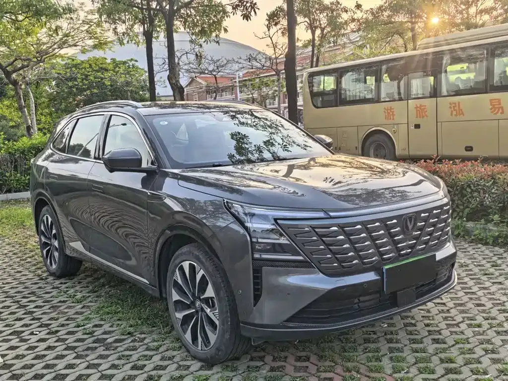 Changan CS75PLUS — фото 10