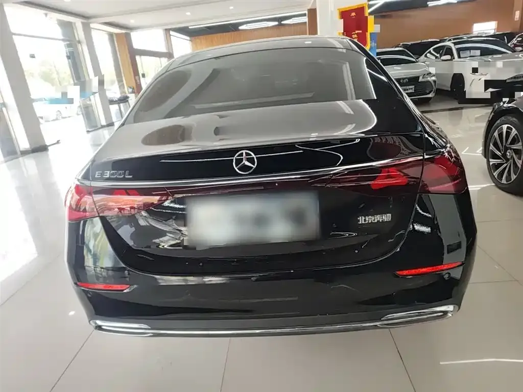 Mercedes-Benz E-Class 2025 из CN, фото 9