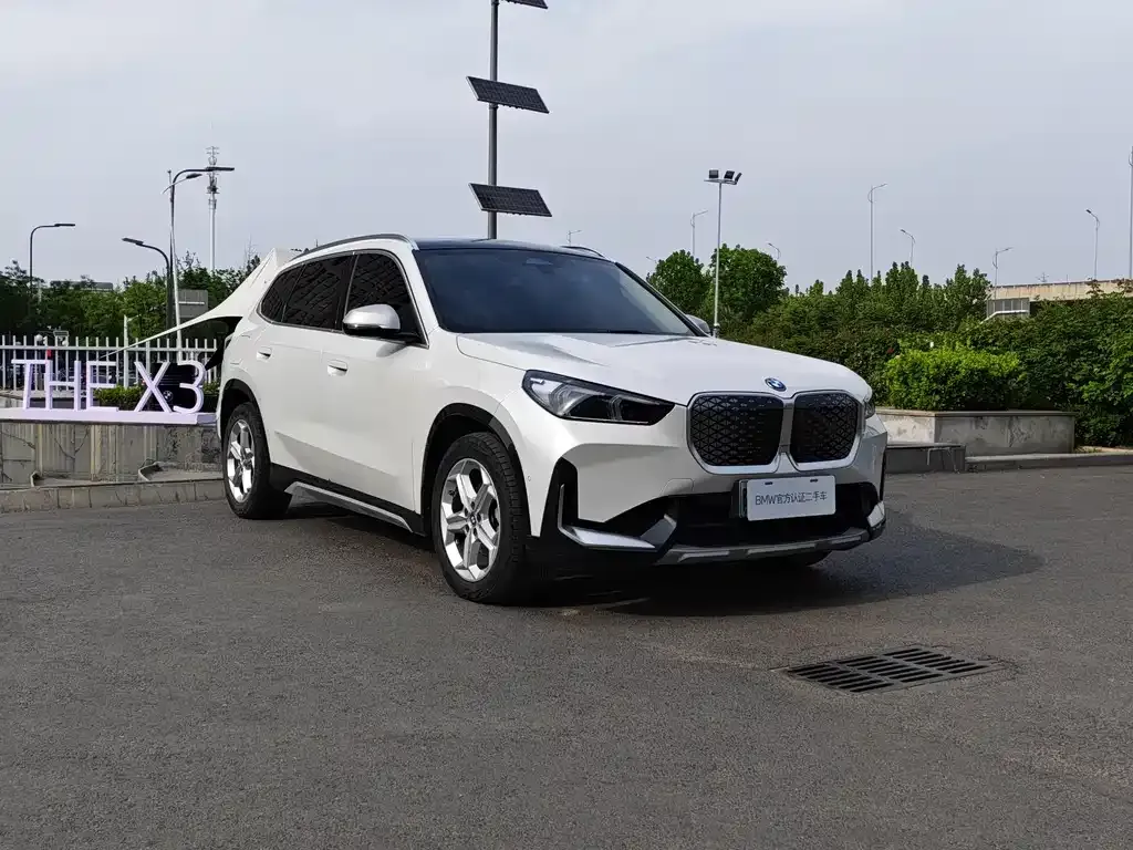 BMW iX1 2024 из CN, фото 3
