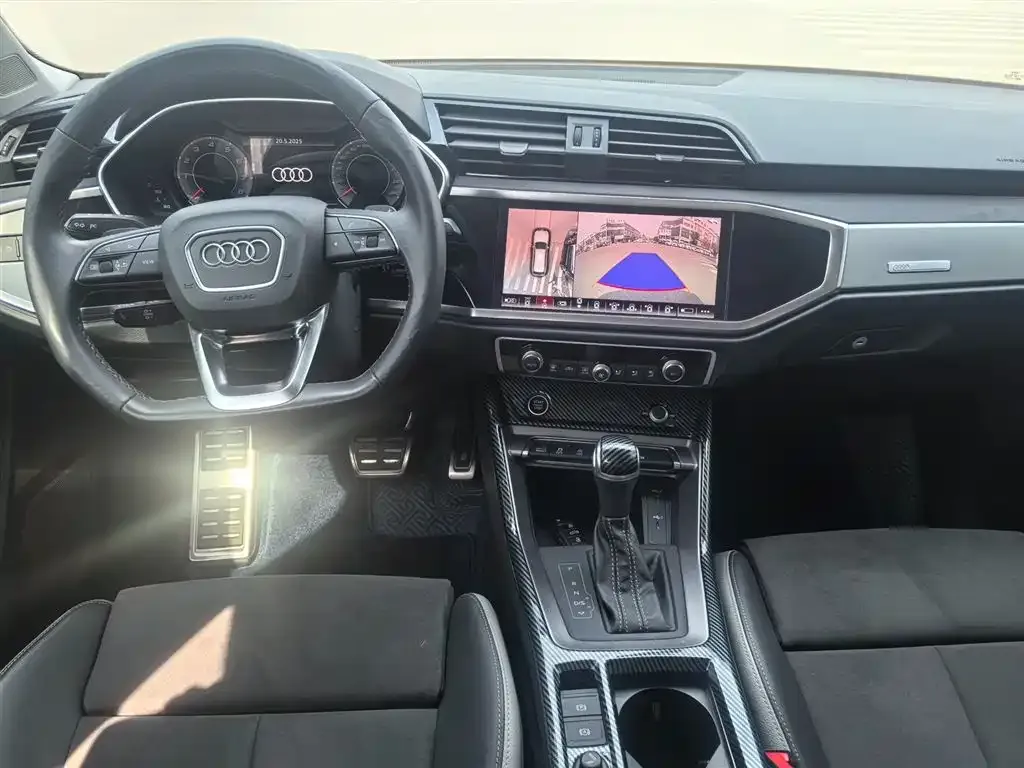 Audi Q3 — фото 5