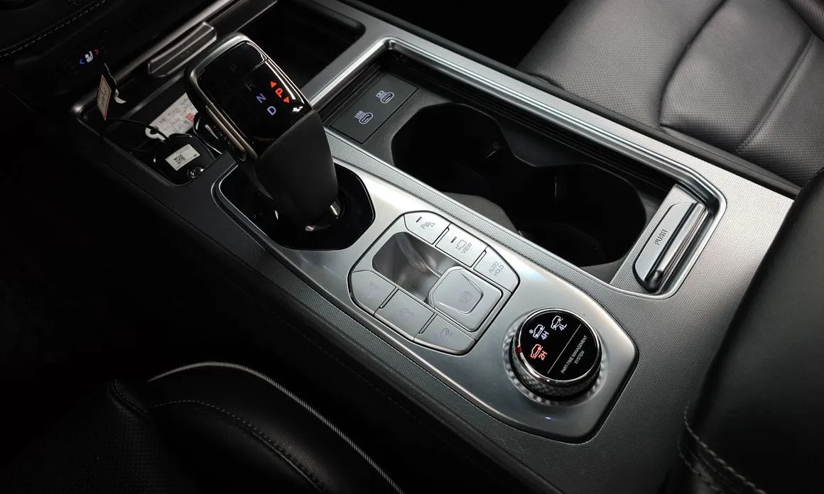 KG Mobility (Ssangyong) Rexton — фото 7