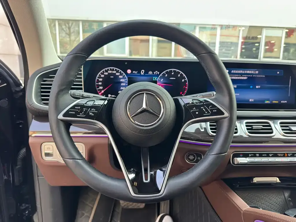 Mercedes-Benz GLE — фото 10