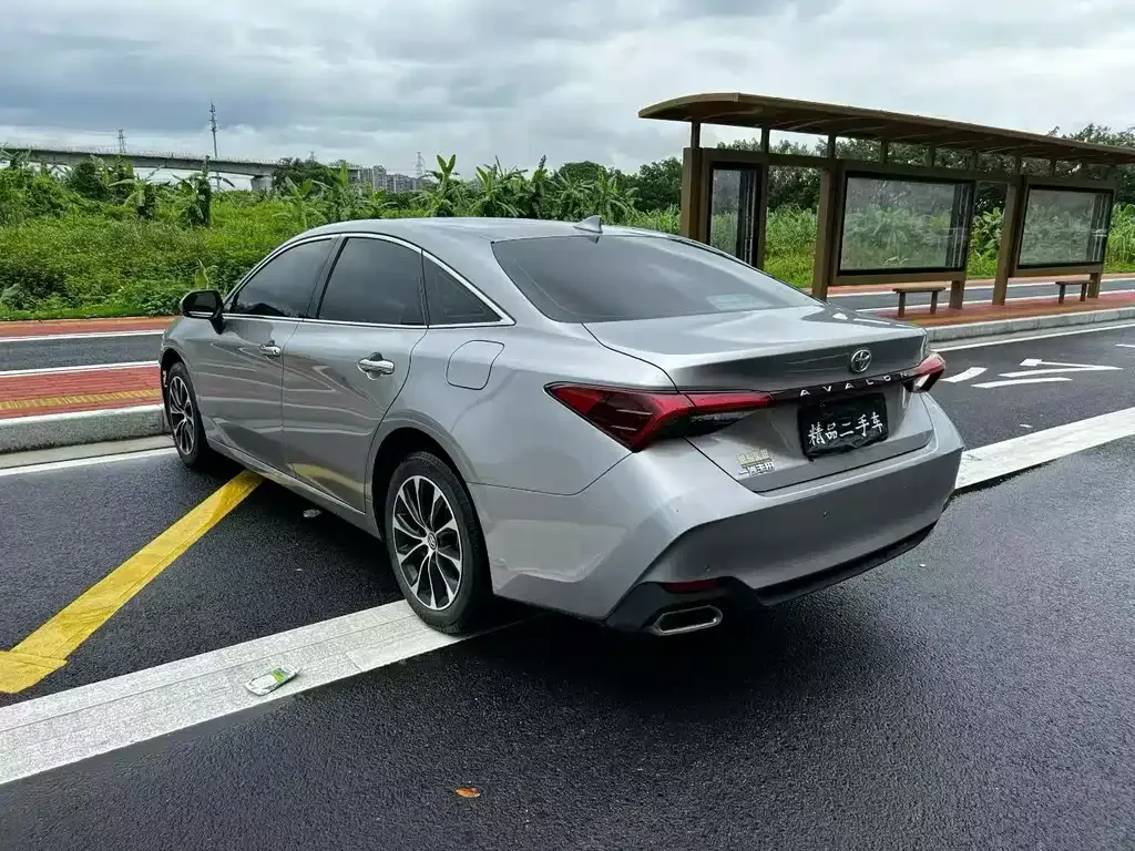 Toyota Avalon 2022 из CN, фото 8