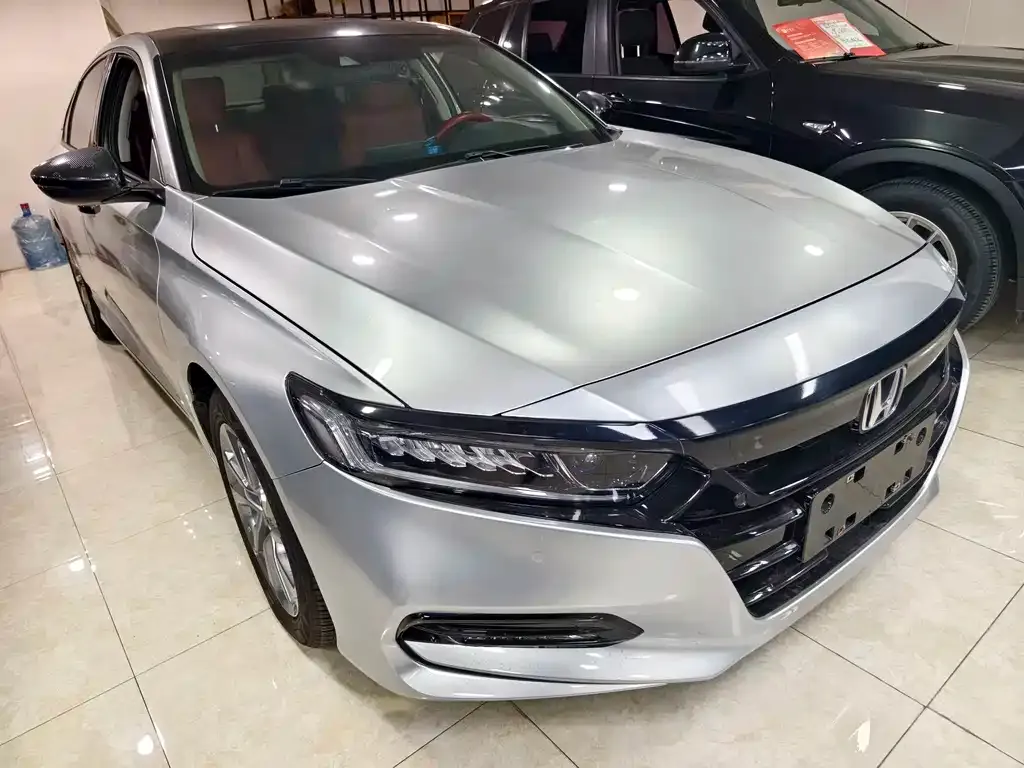Honda Accord — фото 6