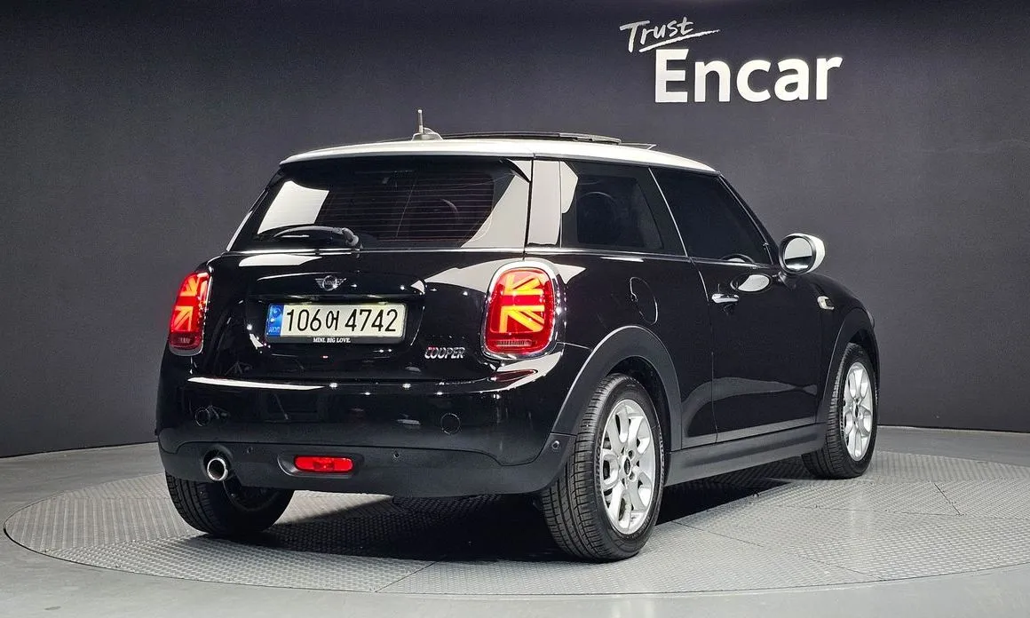 Mini Cooper 2021 из KR, фото 2