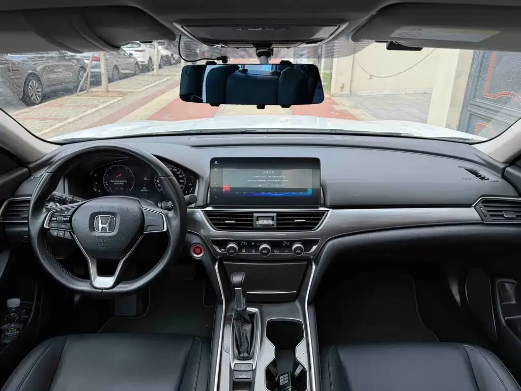 Honda Accord — фото 2