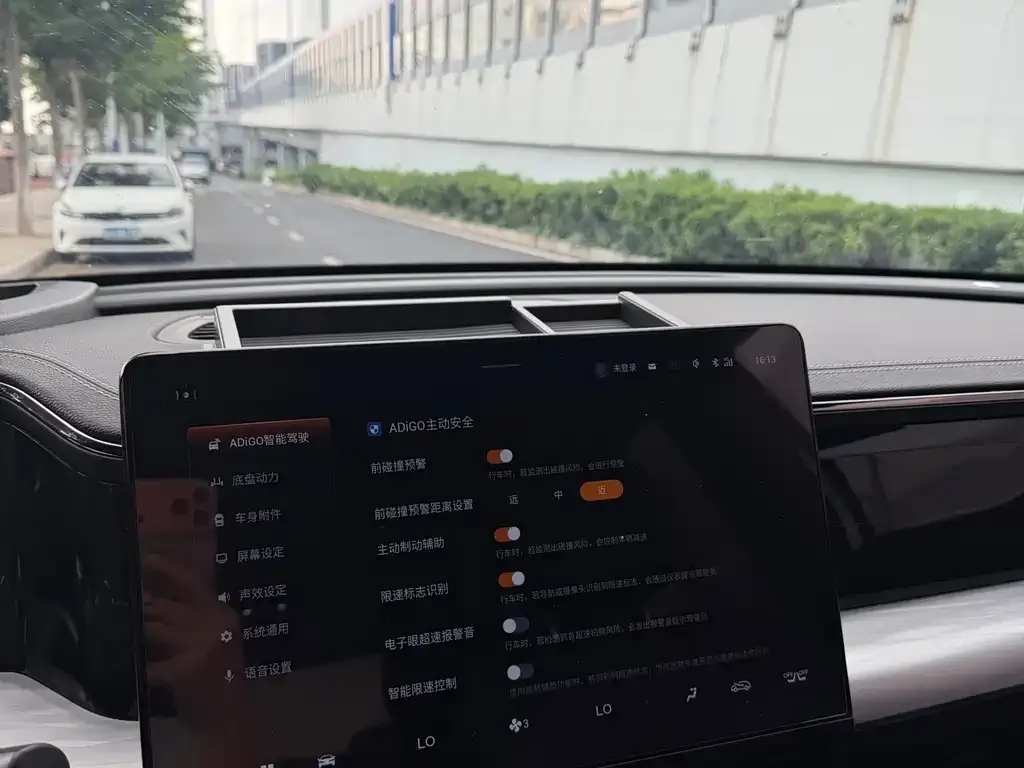 GAC Motor Trumpchi GS8 — фото 3