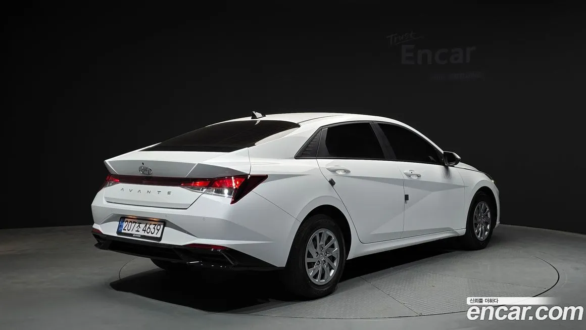 Hyundai AVANTE — фото 2