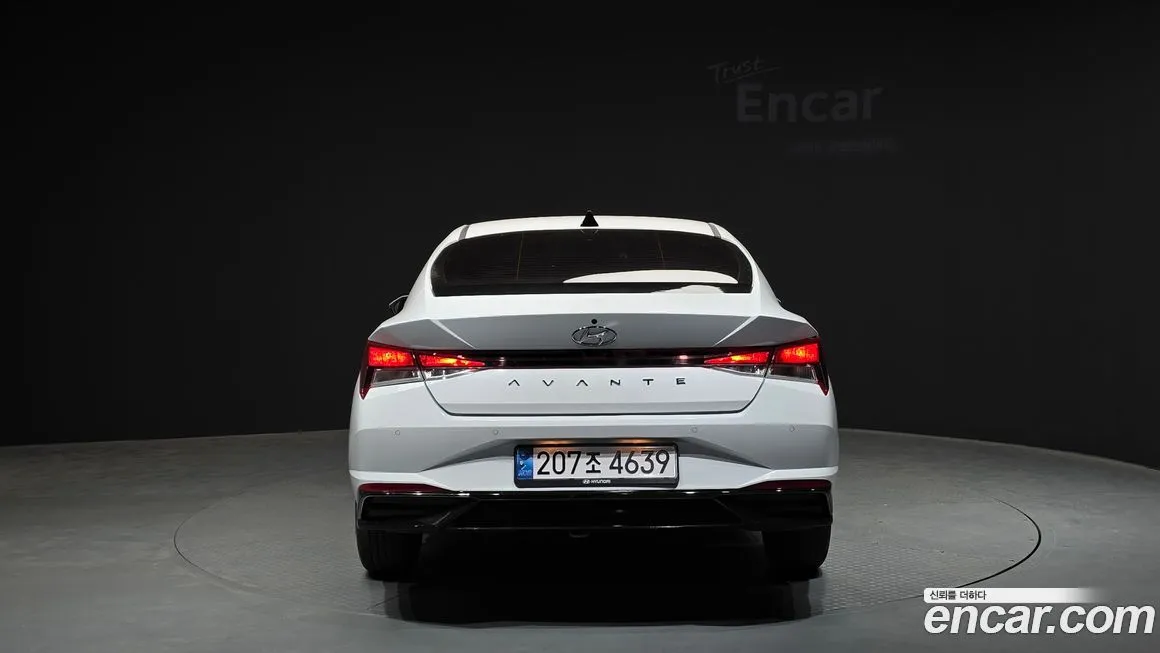 Hyundai AVANTE — фото 3