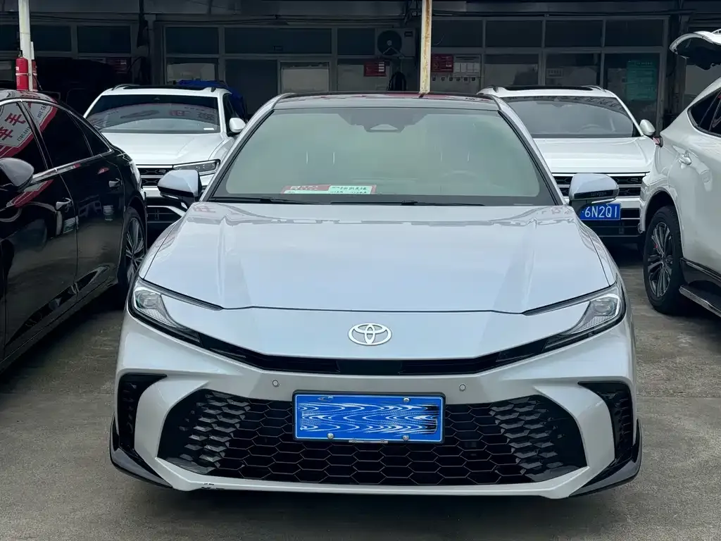 Toyota Camry 2024 из CN, фото 7