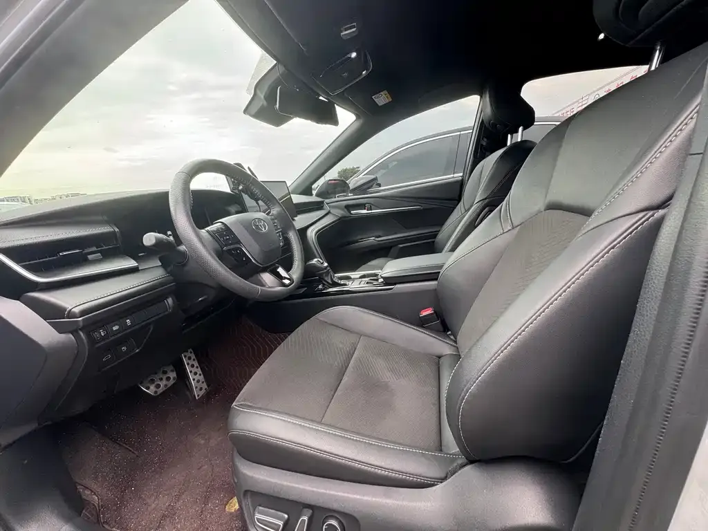 Toyota Camry 2024 из CN, фото 10