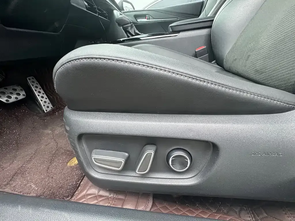 Toyota Camry 2024 из CN, фото 3