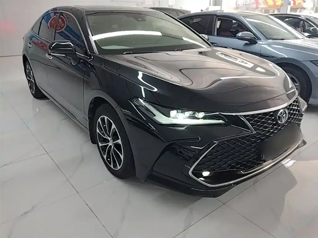 Toyota Avalon — фото 10